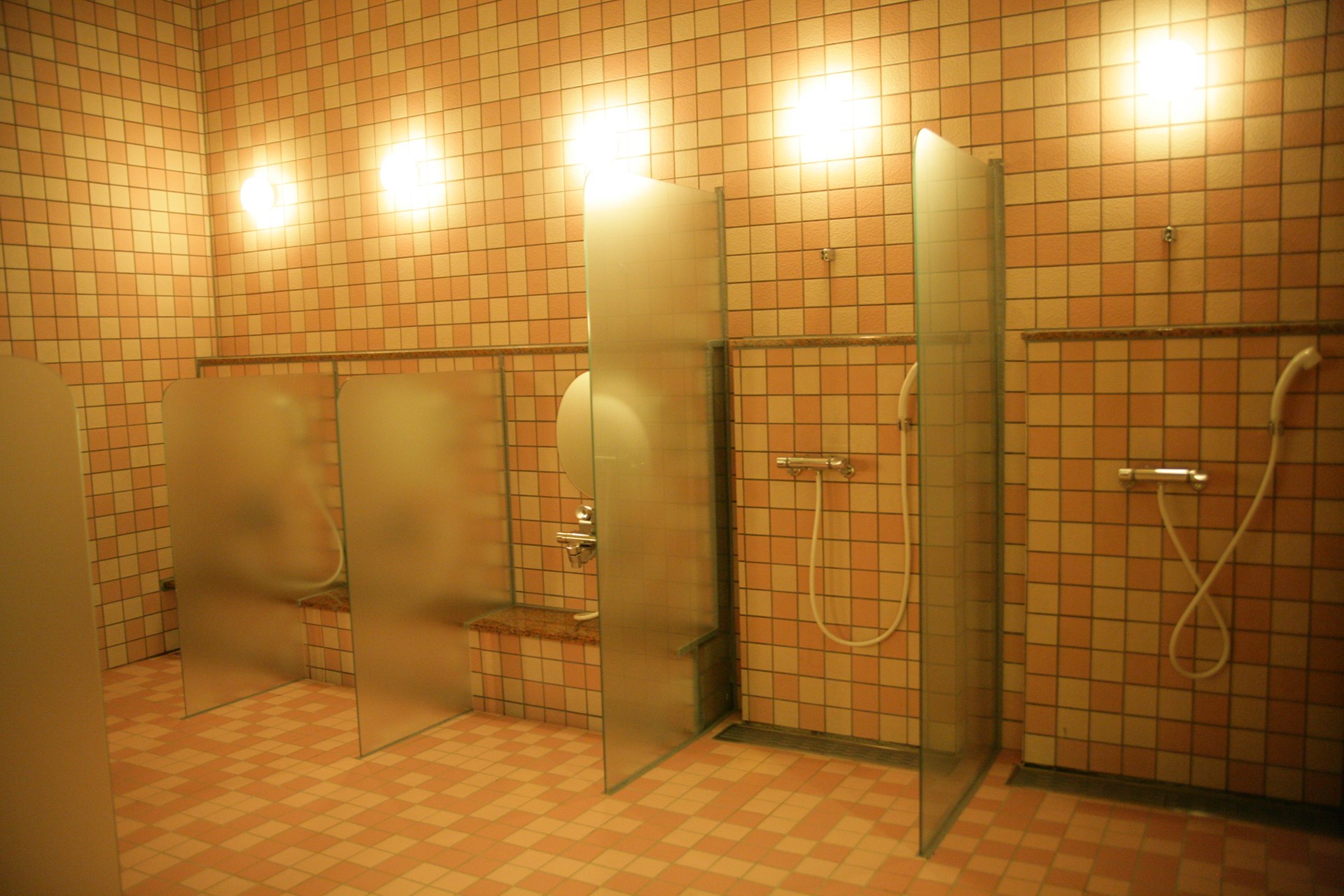 清潔で快適なシャワールーム