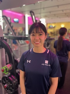 小出　奈菜美(　)