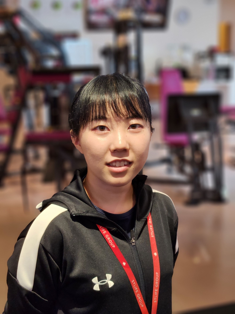 阪口　祐衣(　)